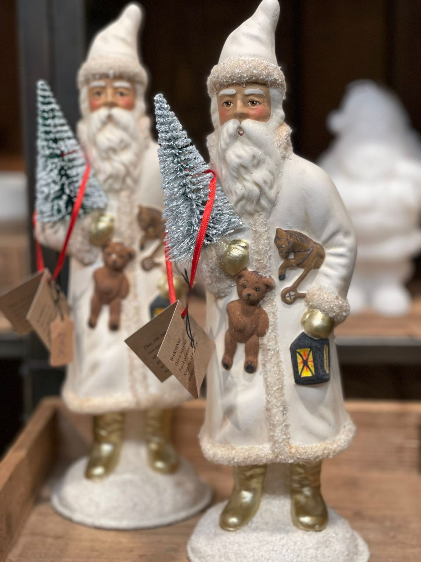 Nikolaus Nostalgie (Weiss, mit Laterne)