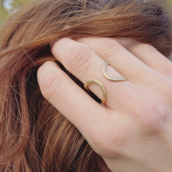 Susi Cala A Kind of Magic Cross Ring vergoldet