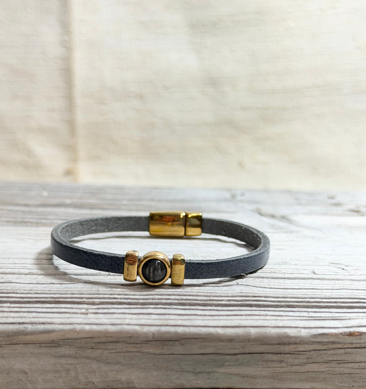 Armband Isabel Gold mit Cabochon in verschiedenen Größen