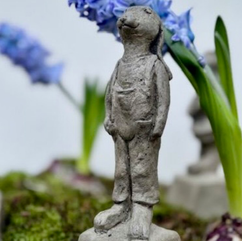 Gartenkunst Hase Hans aus der Hasenschule vom Atelier Sir William