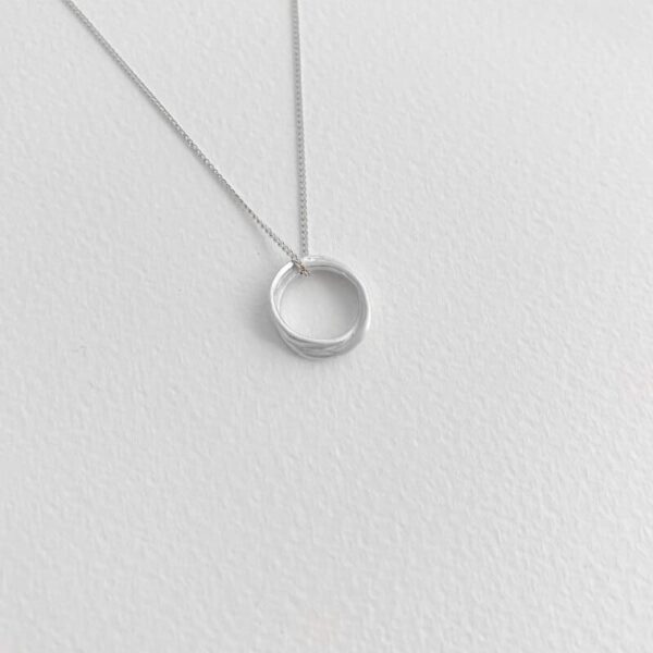 Susi Cala Sophie Kette mit Anhänger Twin ‘S’ Sterling Silber