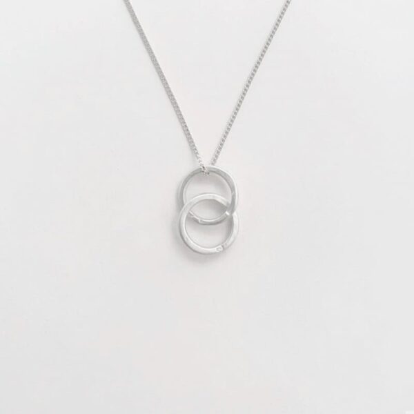 Susi Cala Kette mit Anhänger Twin ‘S’ Sterling Silber
