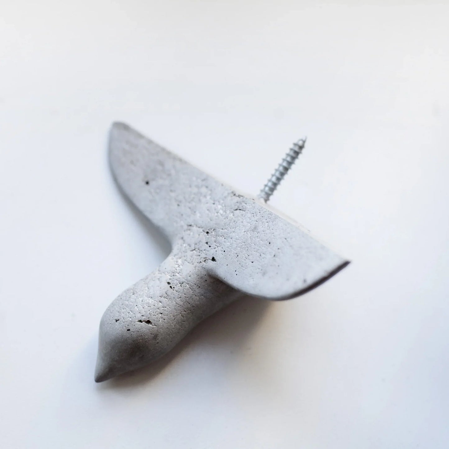 Wandhaken Mini Vogel Beton grau