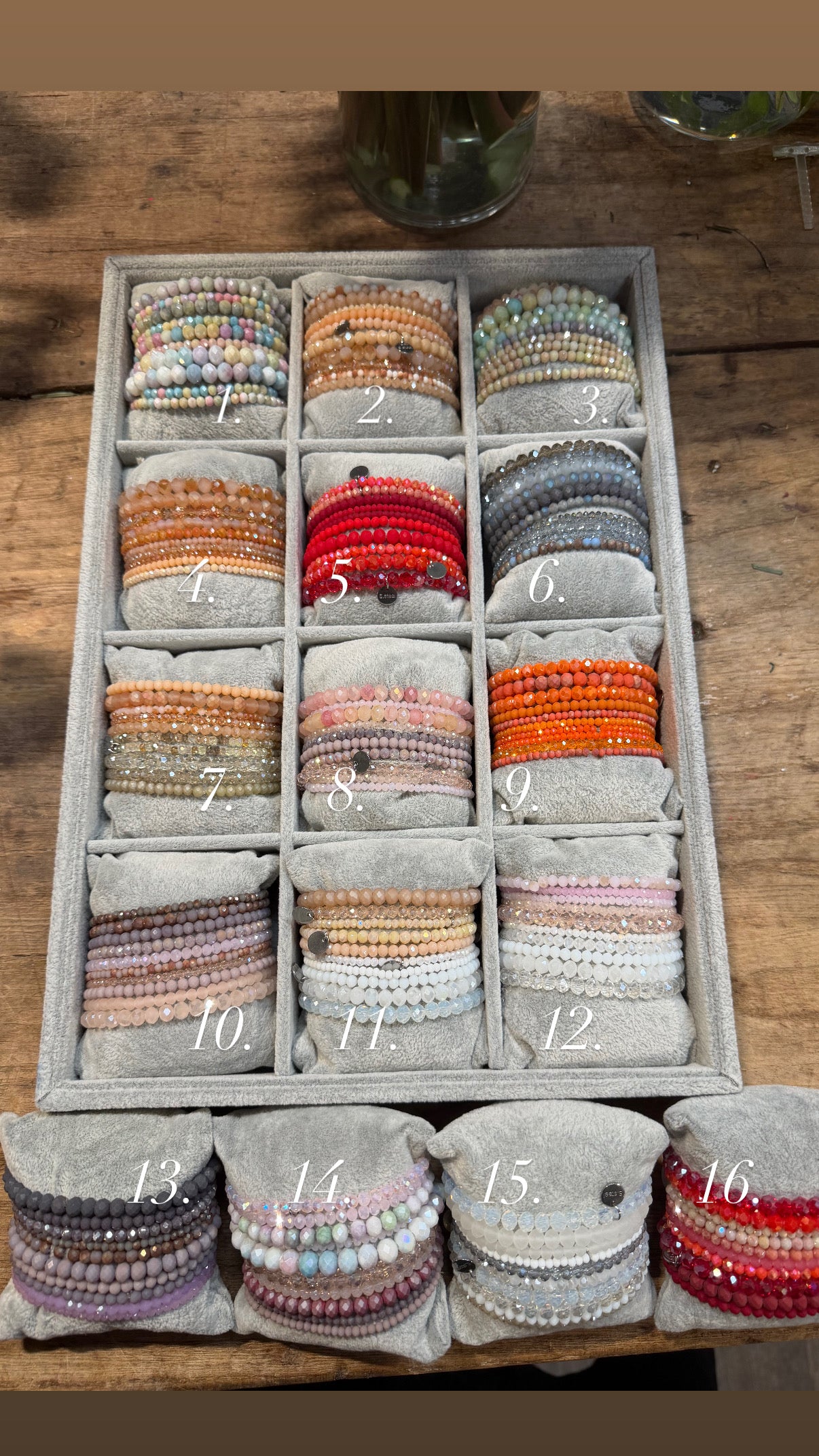 Schmuck Armbänder 10 Stück im Set  farblich sortiert