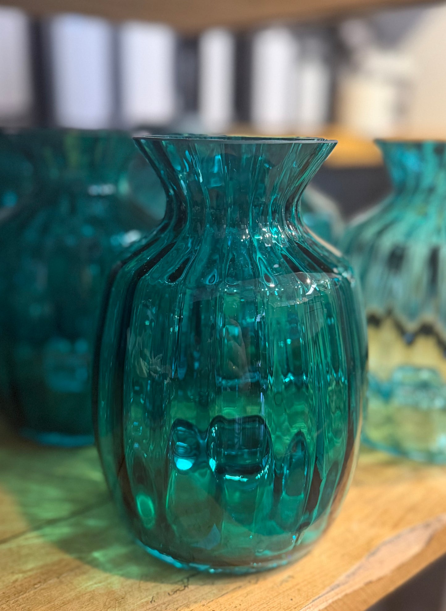 Vase in der Farbe Aqua