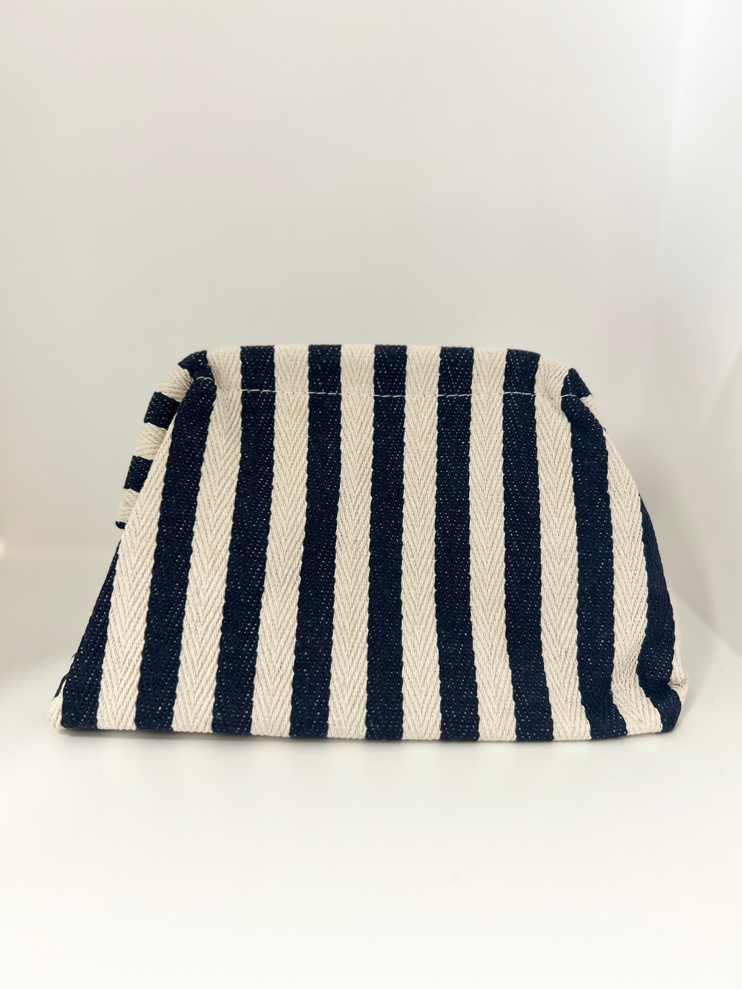 Tasche dunkelblau-weiß gestreift