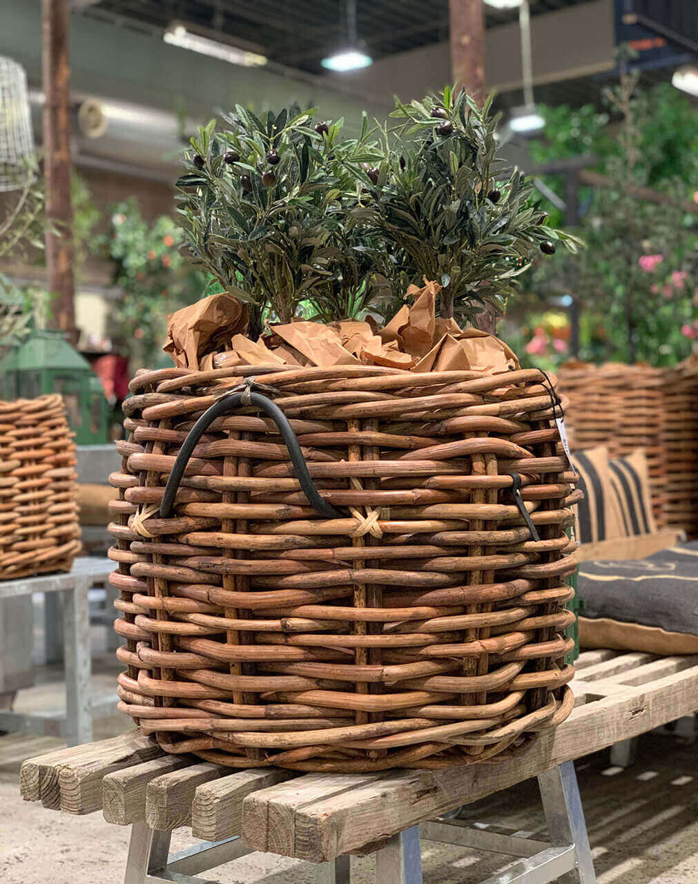 A2 Living Mega Low runder Rattankorb inklusive Fracht aus Dänemark