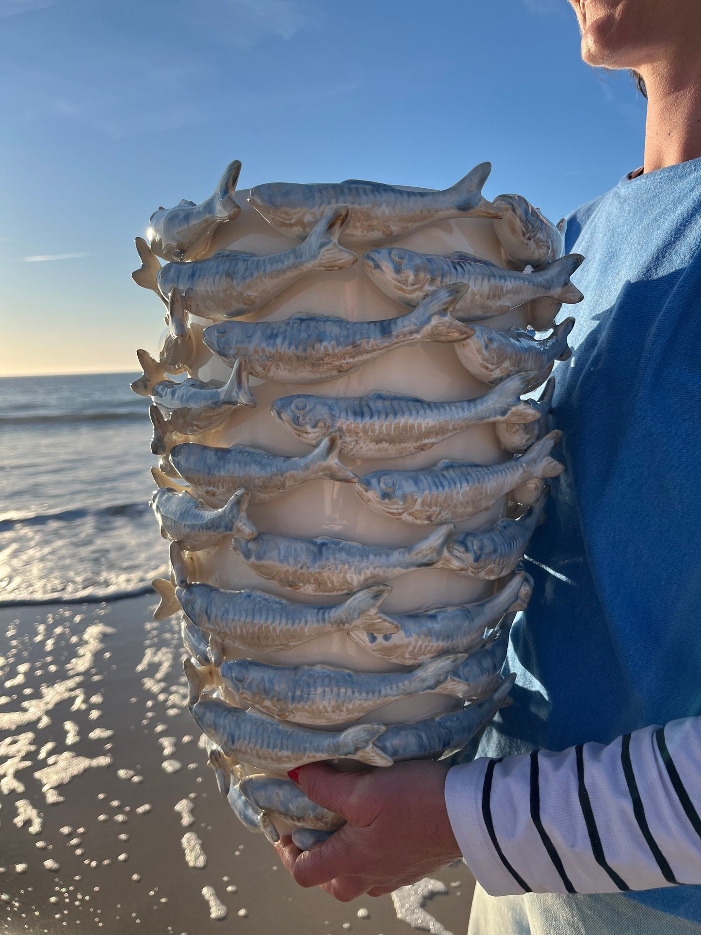 Keramik Vase mit Fisch Ornamenten