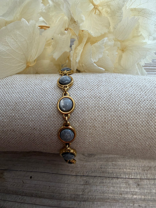 Armband LOÏS Gold mit Taupefarbenem Cabochons