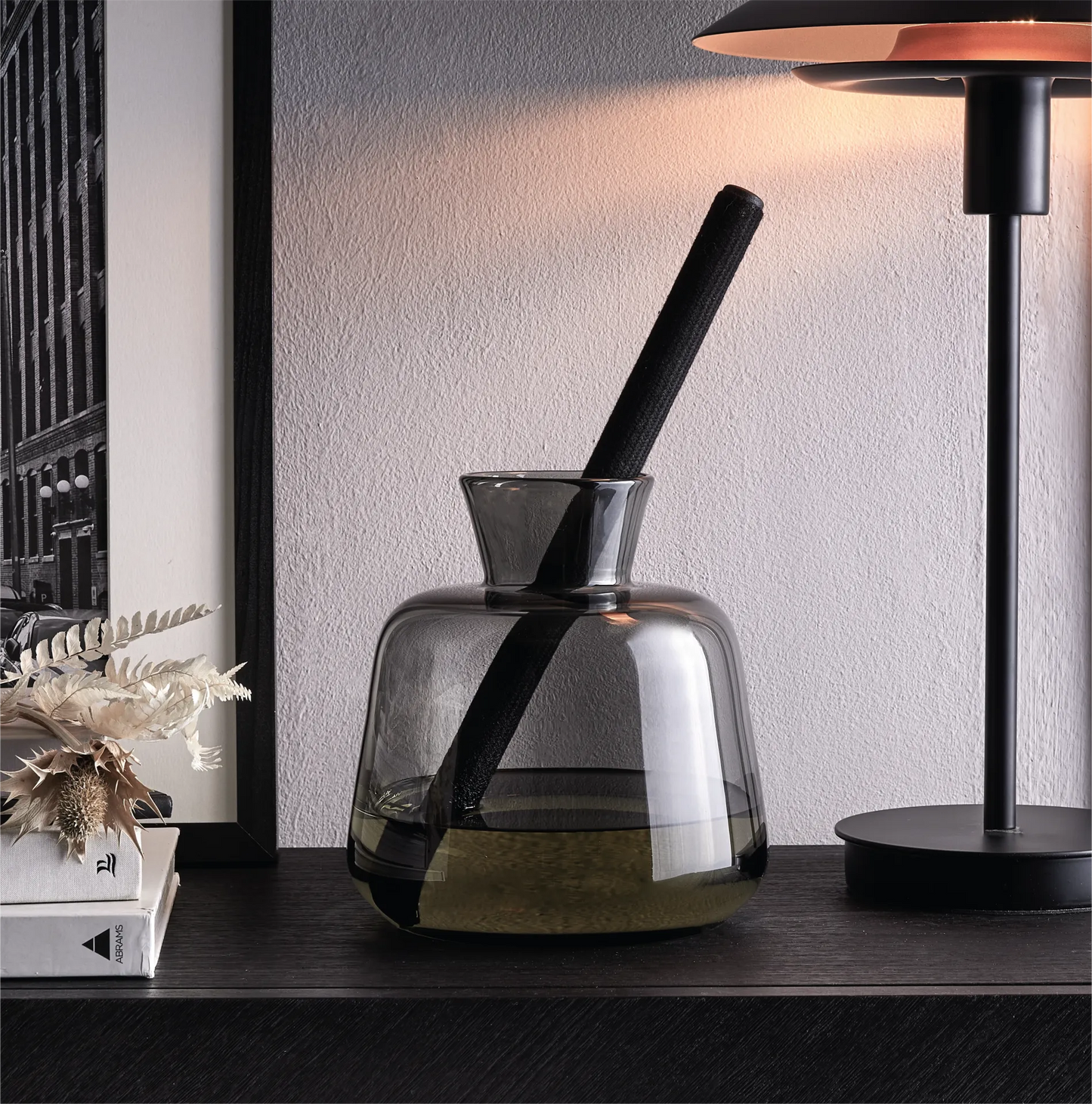 Nora Weave M Glasflakon inklusive Duftstab und 1 Liter Duftessence