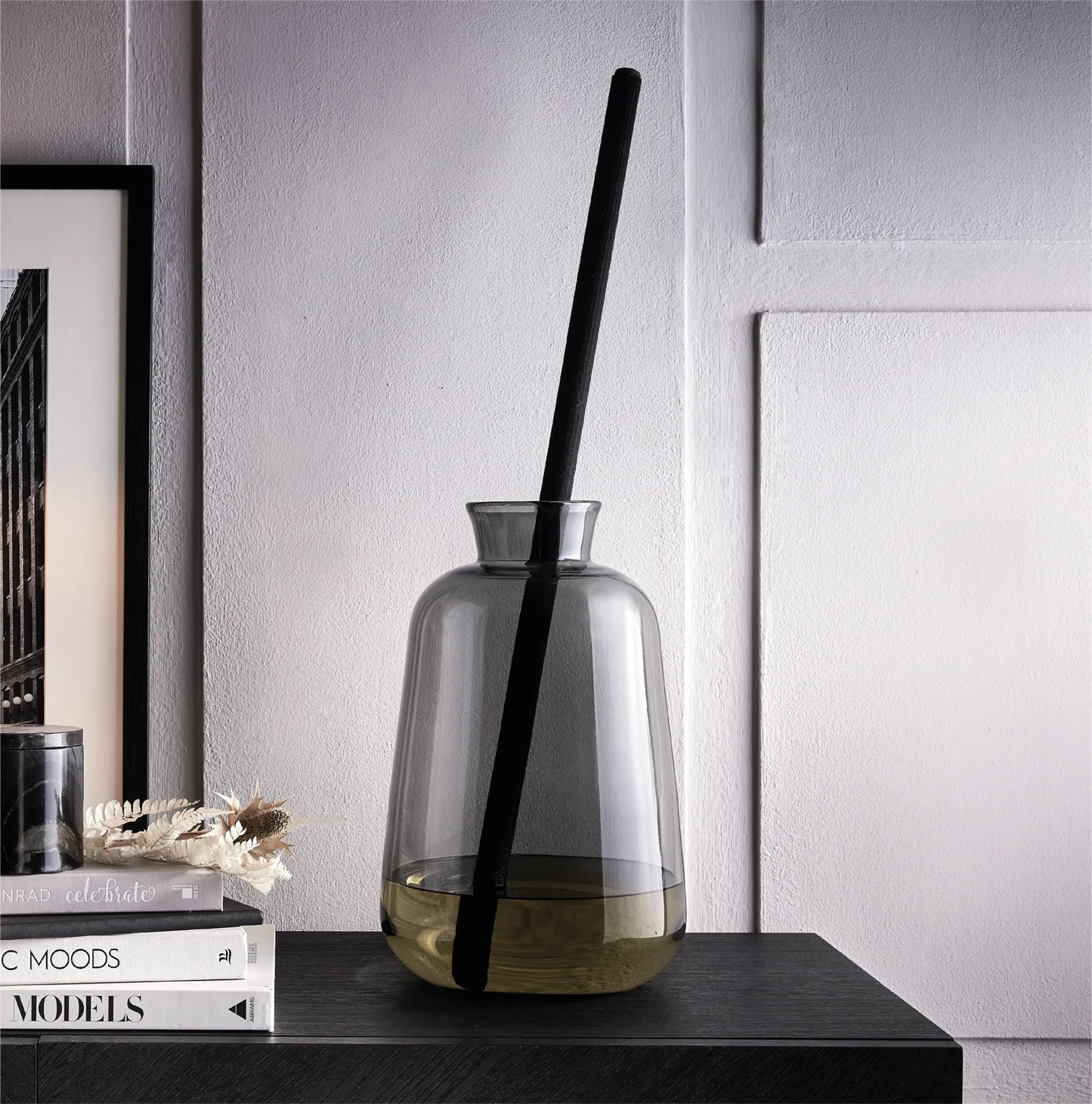 Nora Weave L Glasflakon inklusive Duftstab und 1 Liter Duftessence