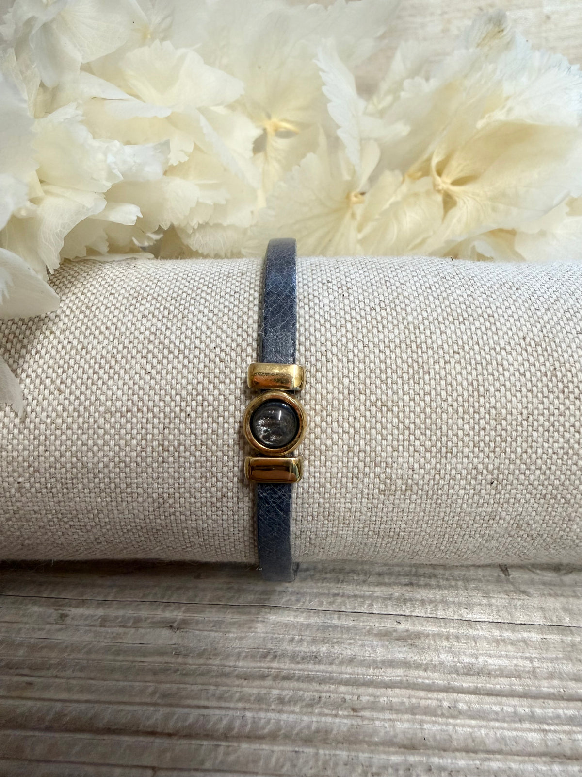 Armband Isabel Gold mit  Cabochon in verschiedenen Größen