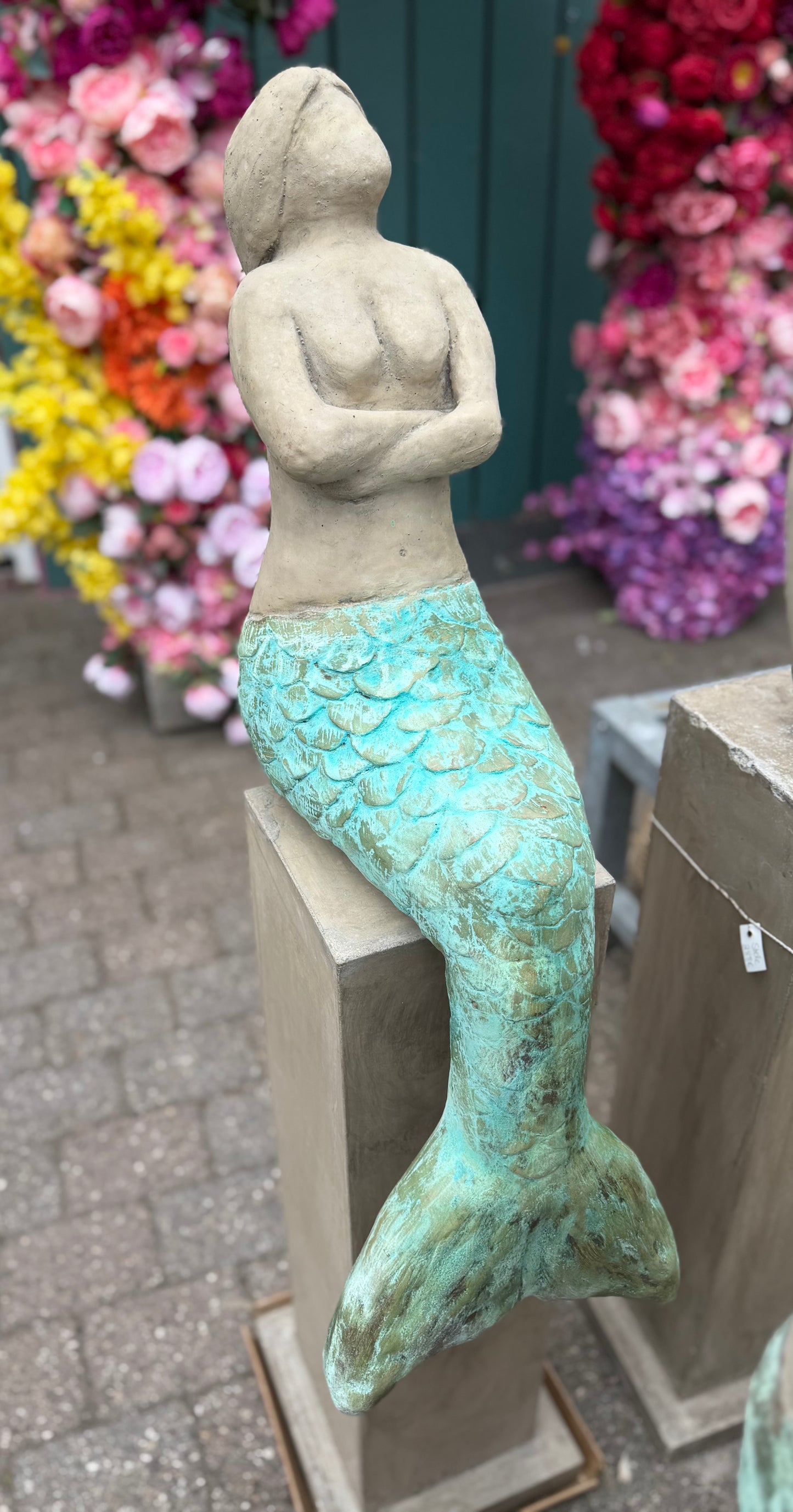 Gartenkunst Meerjungfrau mit Kupfersäule auf Säule Groß