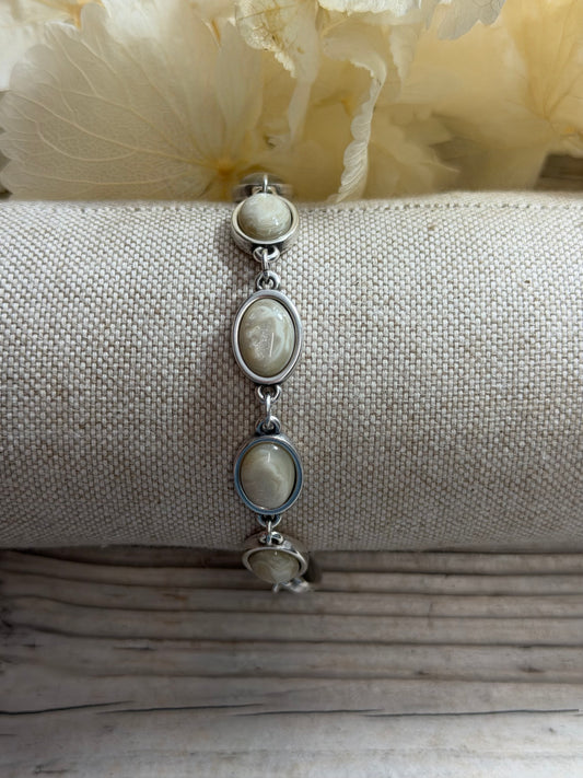 Armband Hailey mit Cremefarbenen Steinen