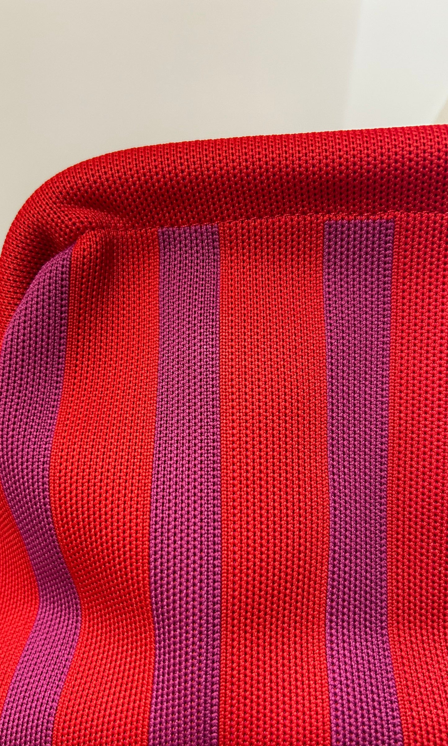 Tasche rot-lila Streifen