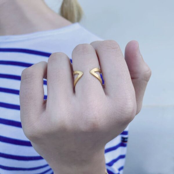 Susi Cala  A Kind of Magic Ring vergoldet