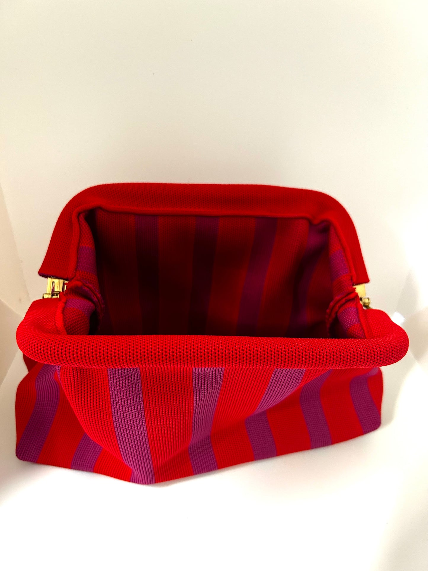 Tasche rot-lila Streifen