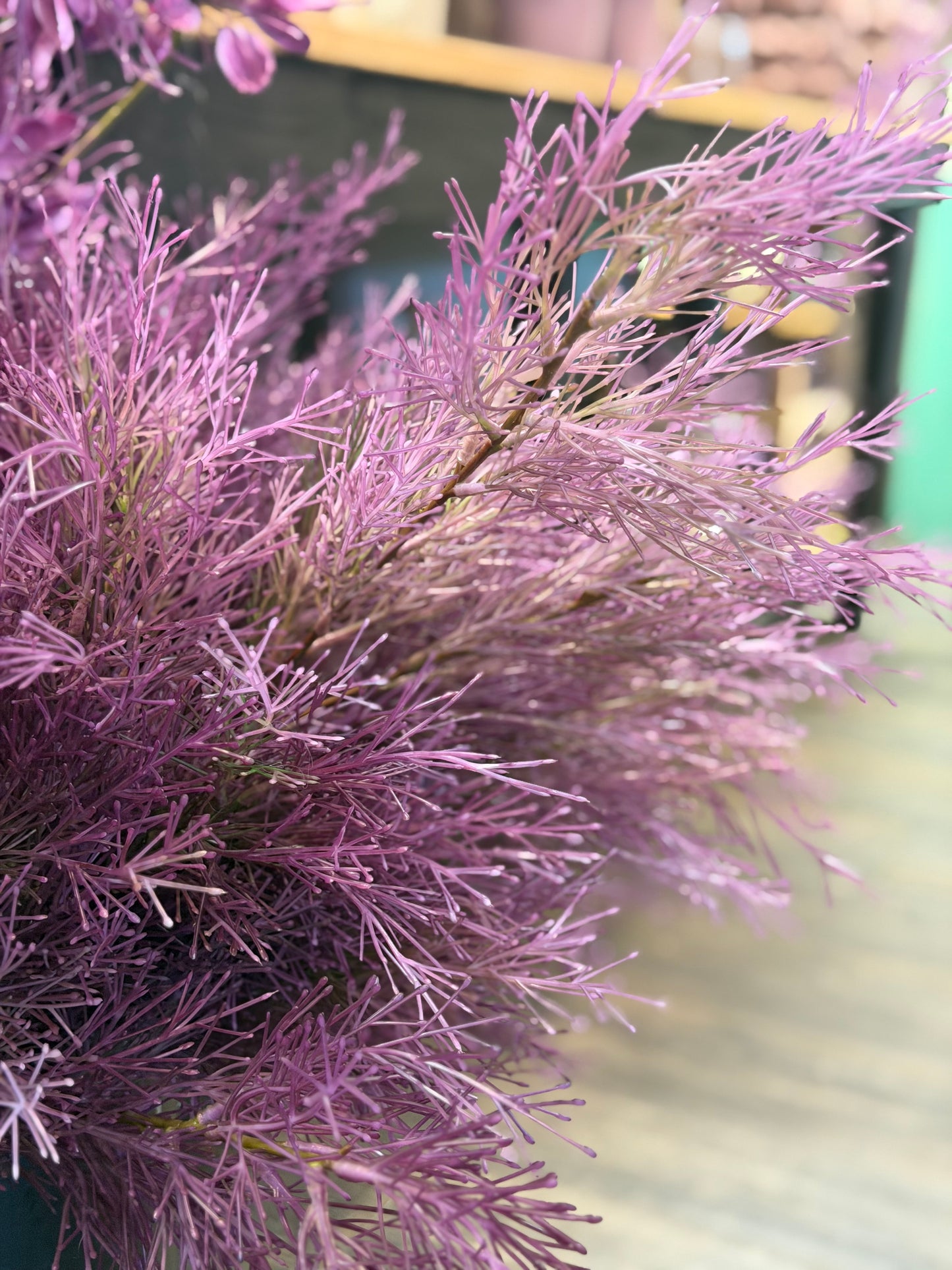 Seidenblume filigraner Ast Lila