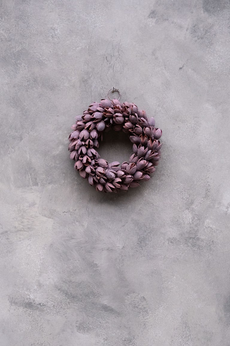 schmaler Kranz aus Bakuli Schoten Farbe Pink