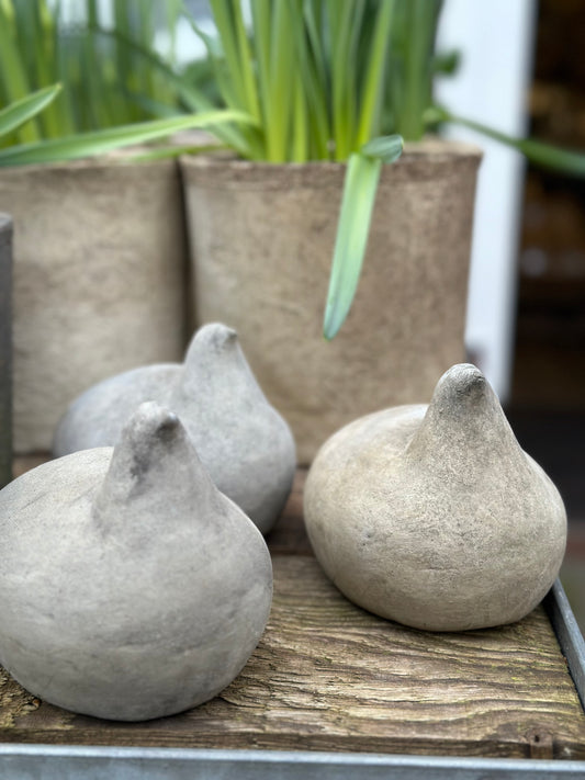 Taube aus Beton