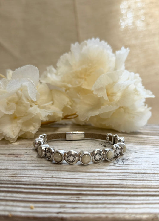 Armband José mit Cremefarbenem Cabochon in verschiedenen Größen
