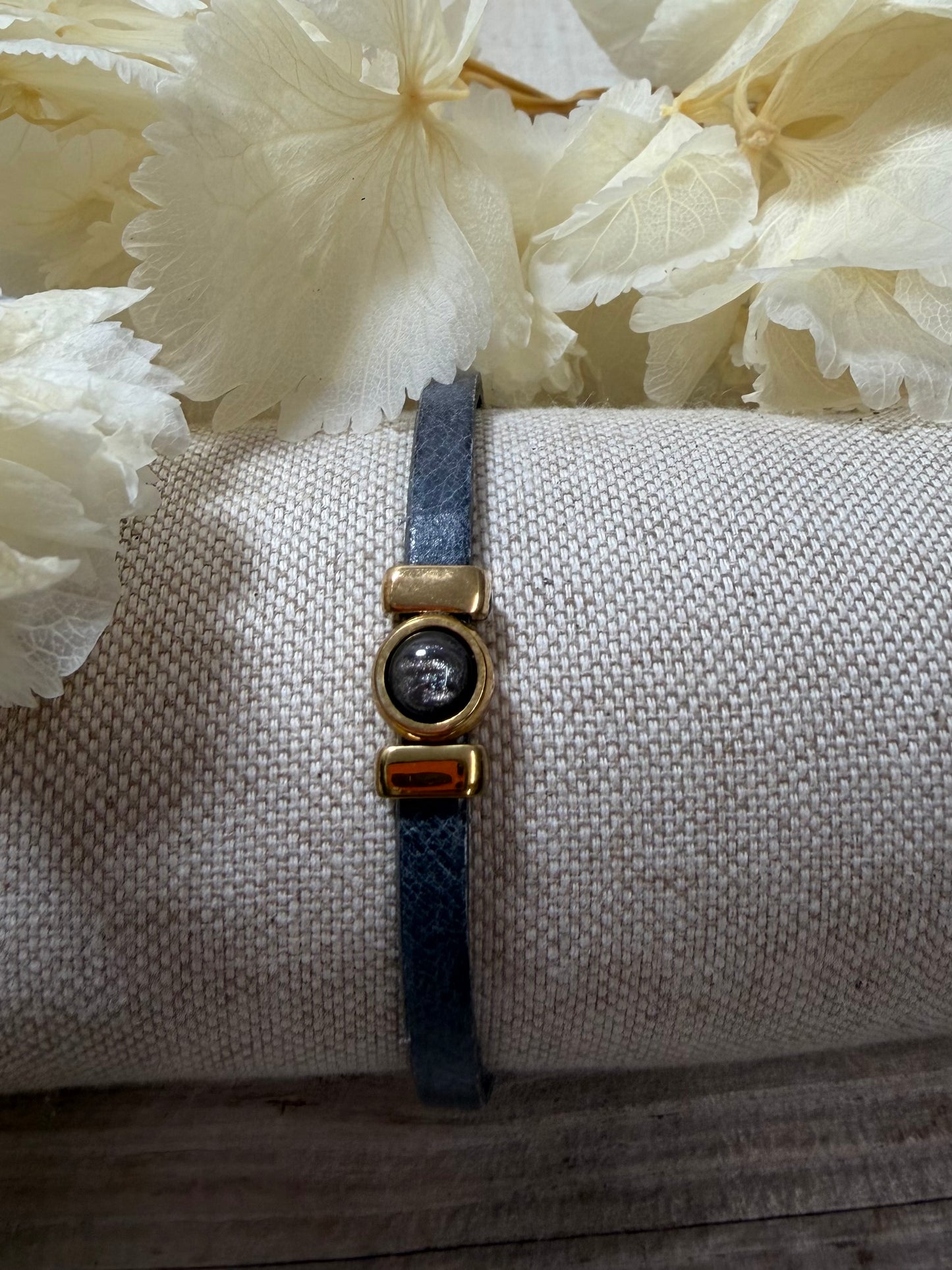 Armband Isabel Gold mit  Cabochon in verschiedenen Größen