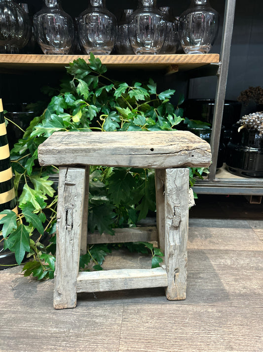 kleiner Holzhocker/Schemel