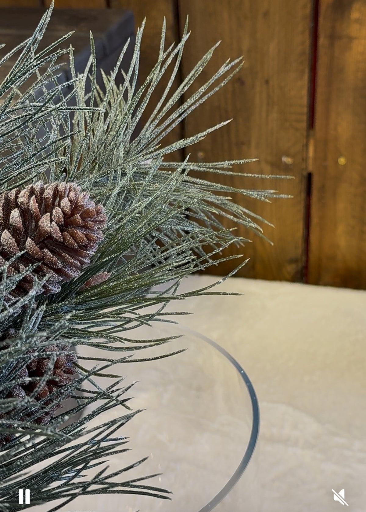 Kiefernzweig Seidenblume