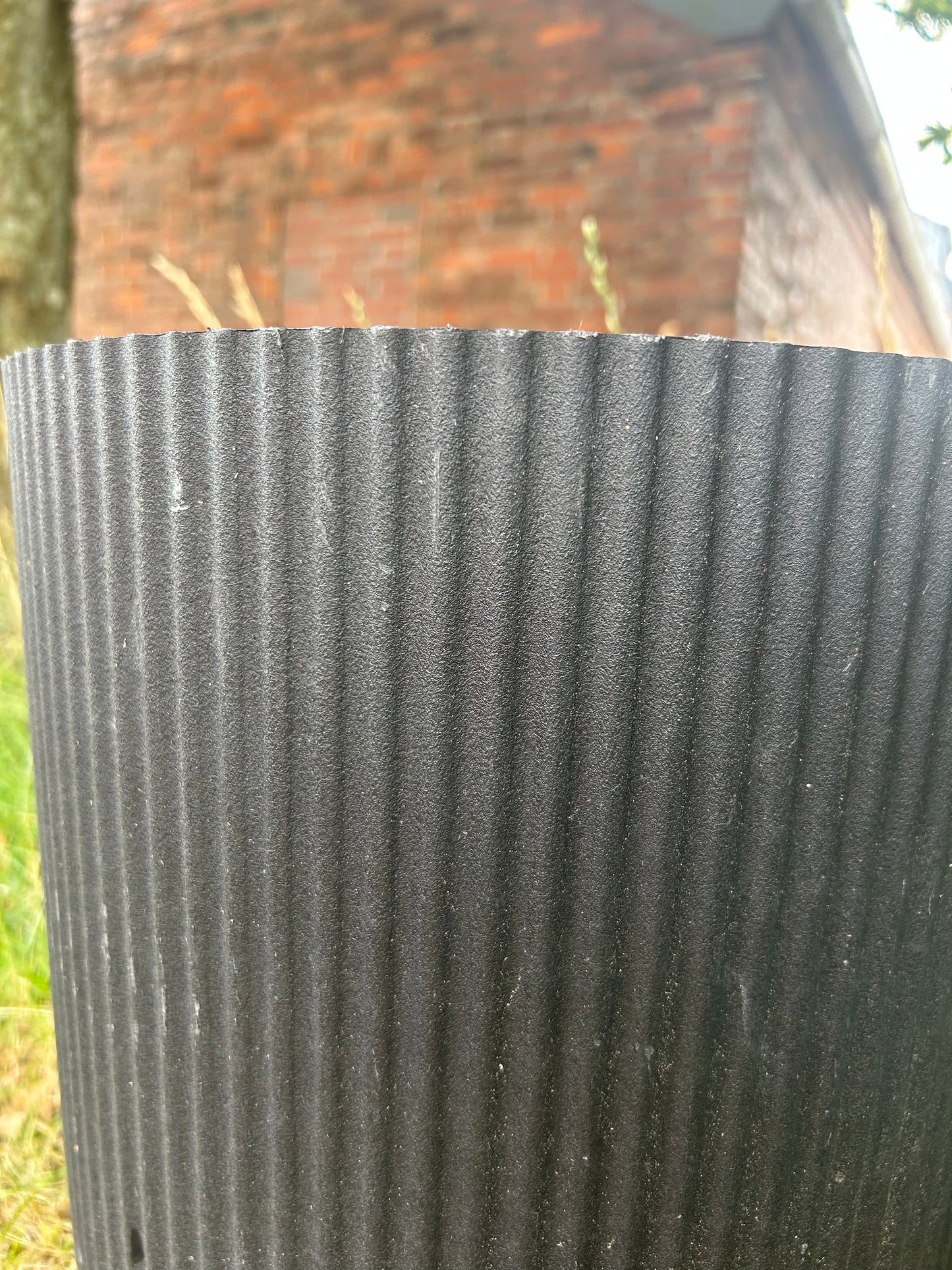 Outdoor Übertopf Ronja in Braun  Mint oder schwarz  (2. Wahl)