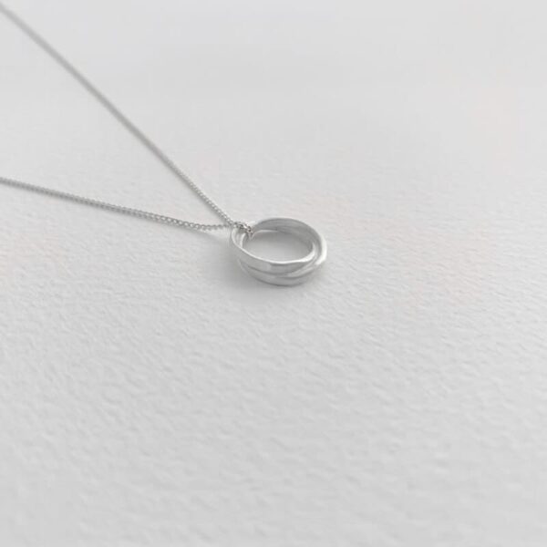 Susi Cala Sophie Kette mit Anhänger Twin ‘S’ Sterling Silber